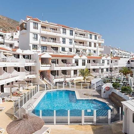 לוס כריסטיאנוס Greatly Located Apartment With Heated Pool, Los Cristianos מראה חיצוני תמונה