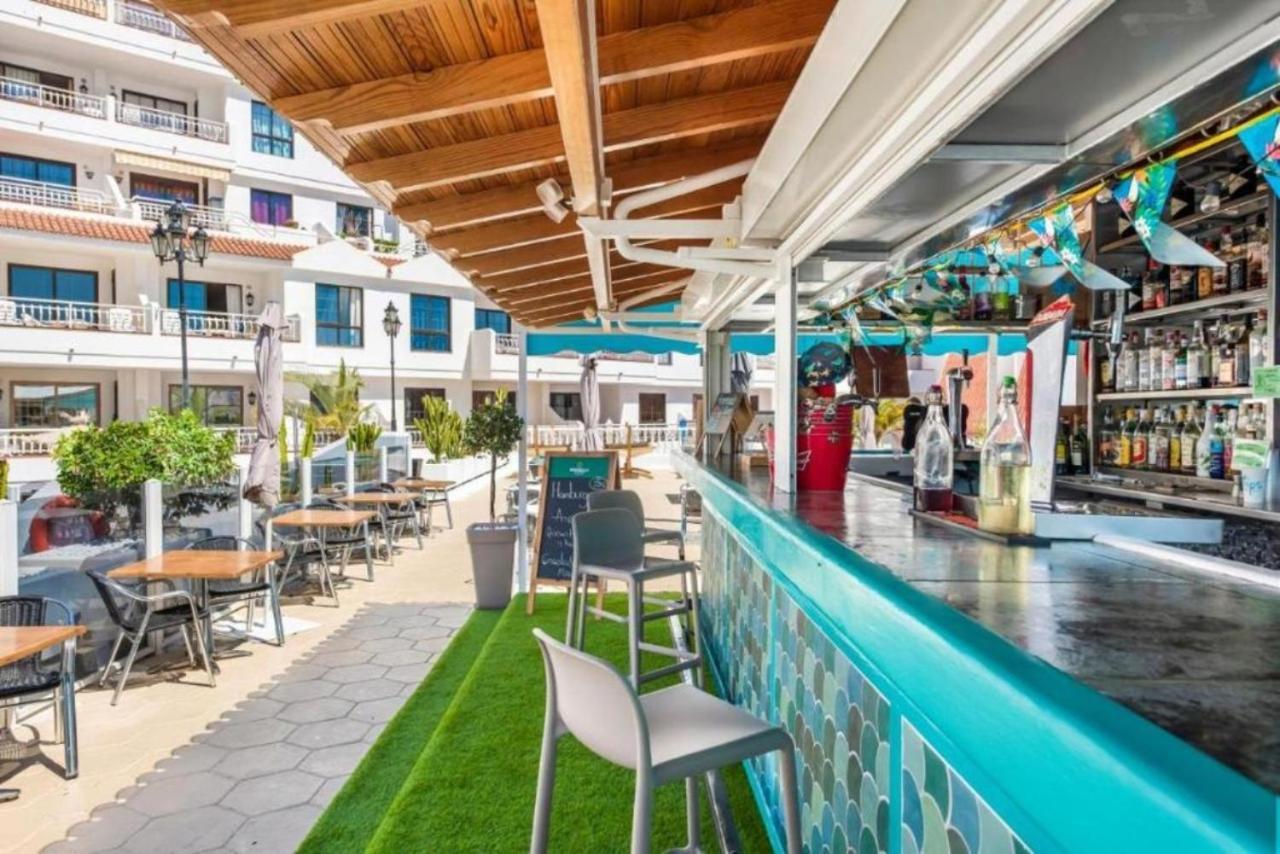 לוס כריסטיאנוס Greatly Located Apartment With Heated Pool, Los Cristianos מראה חיצוני תמונה